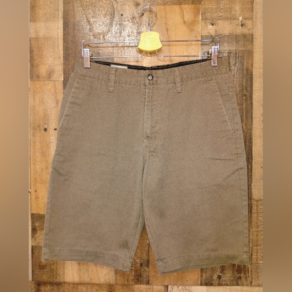 Volcom Mens Brown Shorts Size 31" Inseam - 11" Flat Front